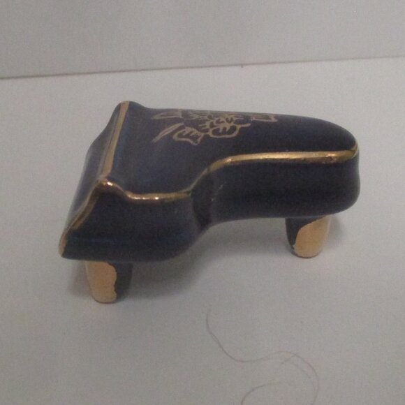 Vintage Miniature Dollhouse Cobalt 7-Pc Porcelain Dinnerware Set plus Piano - Picture 6 of 8